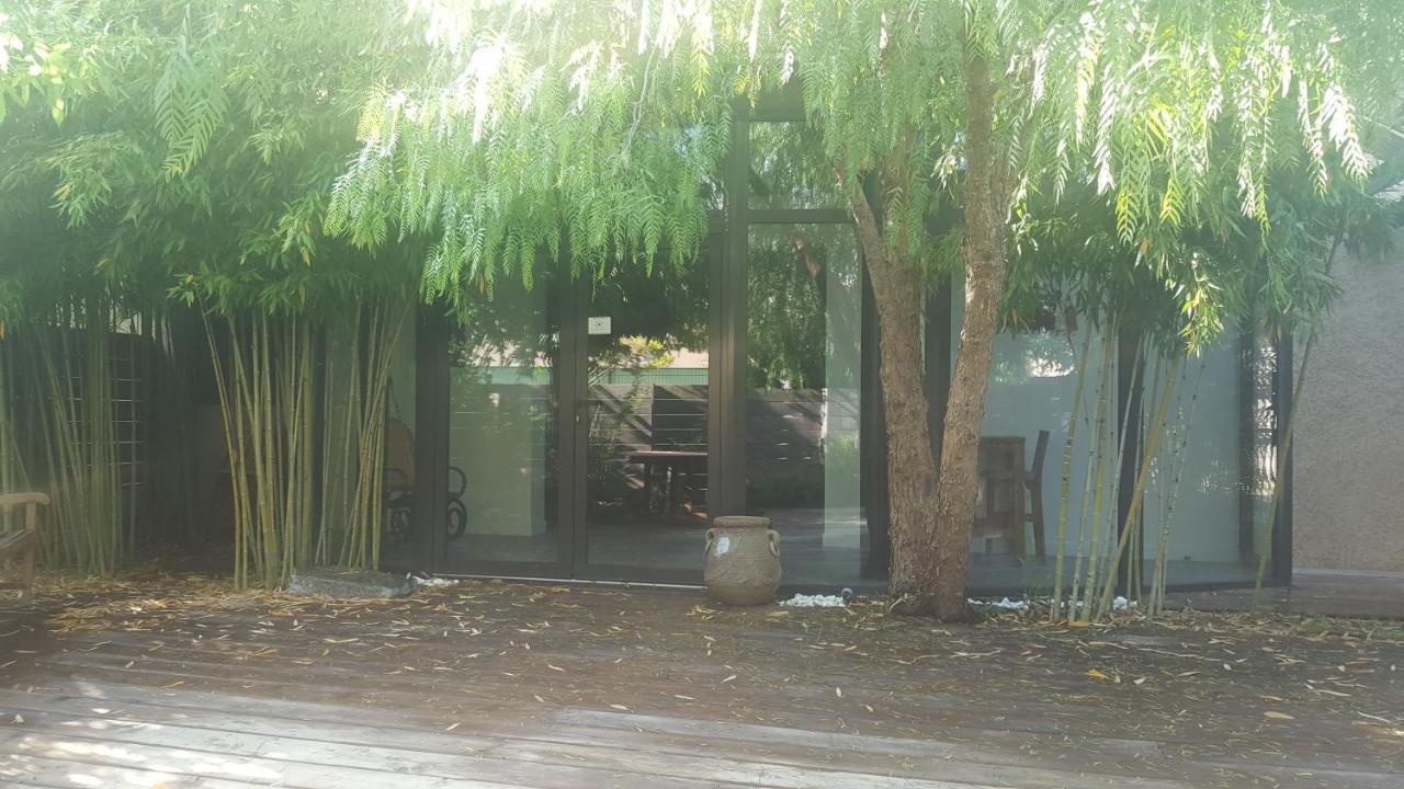 Les Aromatiques - Terrasse & Parking Prive A Villeneuve Les Avignon - Proche Golf Academy Exterior photo
